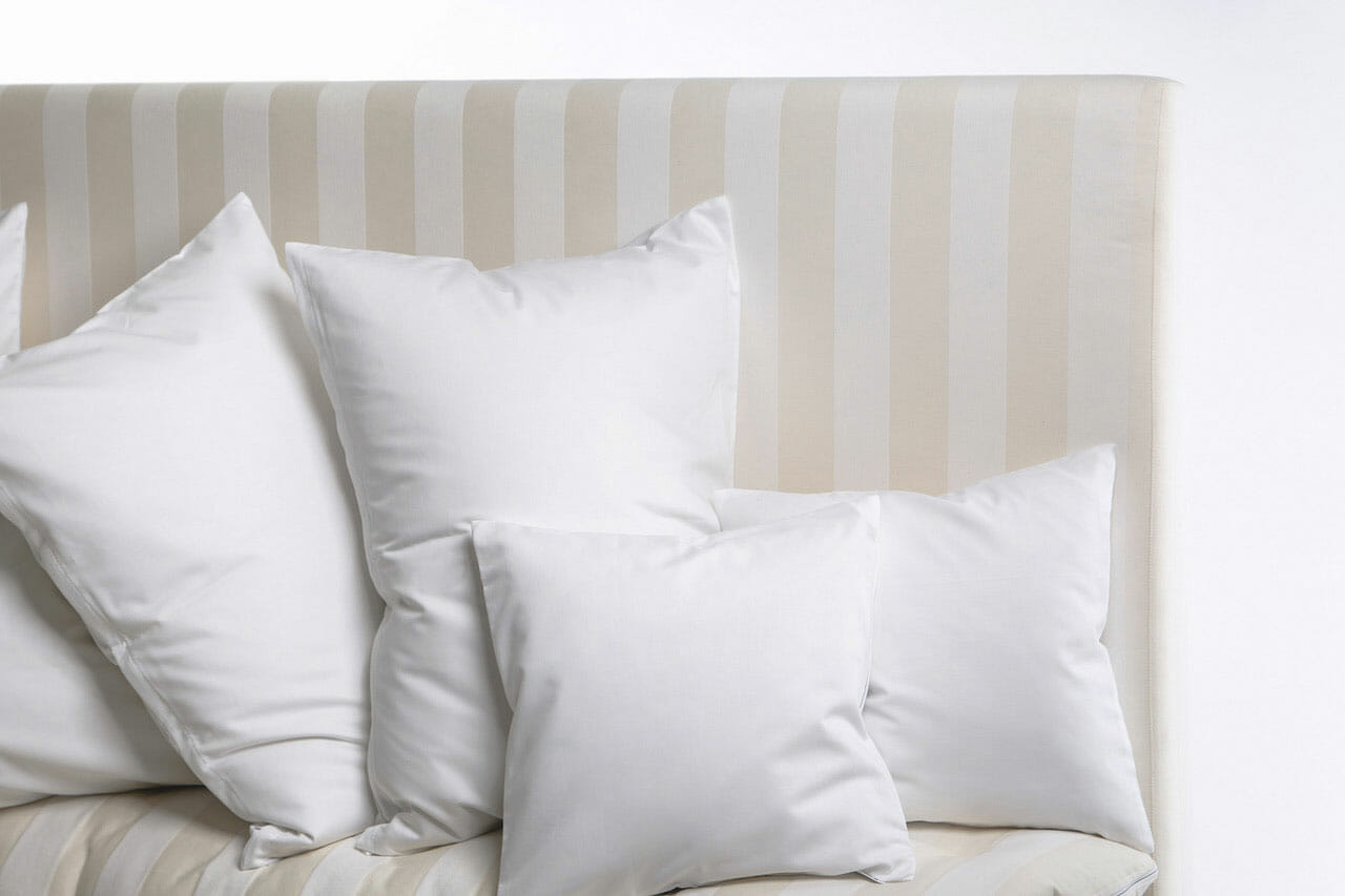 Saffron beds - Pillow on a Saffron bed